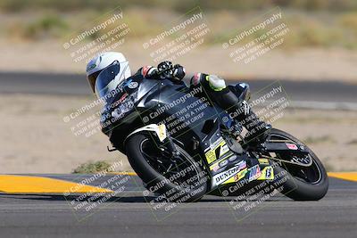 media/Oct-08-2022-SoCal Trackdays (Sat) [[1fc3beec89]]/Turn 16 (125pm)/